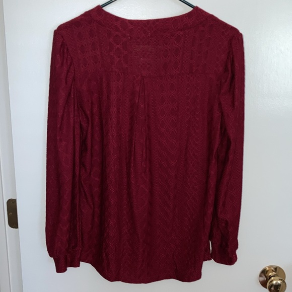 Vanfany Burgundy V Neck, Long Sleeve Top. Size M - Picture 2 of 11